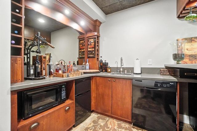 3652 E Salinas Circle, Sugarcreek Twp, OH 45440