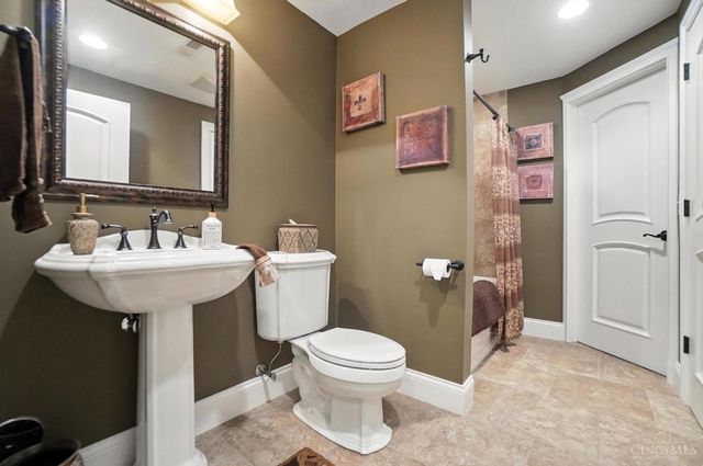 3652 E Salinas Circle, Sugarcreek Twp, OH 45440