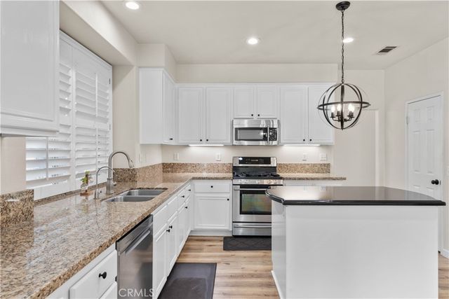 1010 Night Shadow Lane, Corona, CA 92881