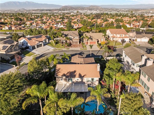 1010 Night Shadow Lane, Corona, CA 92881