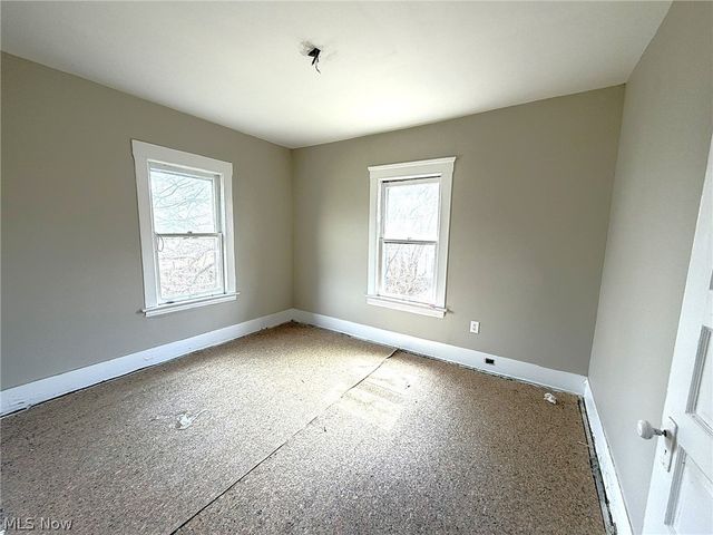 10712 Grantwood Avenue, Cleveland, OH 44108