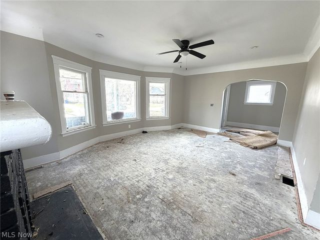 10712 Grantwood Avenue, Cleveland, OH 44108