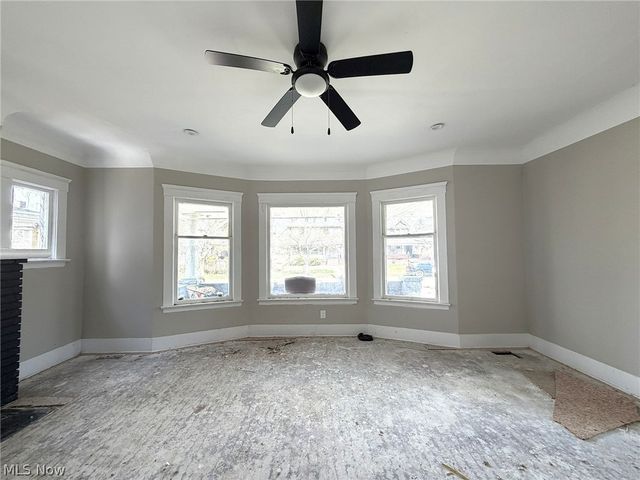 10712 Grantwood Avenue, Cleveland, OH 44108