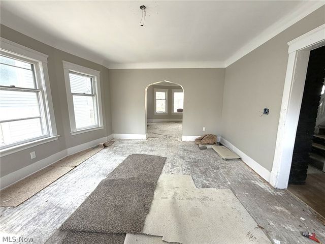 10712 Grantwood Avenue, Cleveland, OH 44108