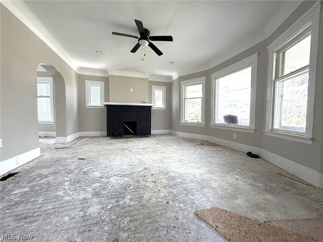 10712 Grantwood Avenue, Cleveland, OH 44108