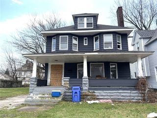 10712 Grantwood Avenue, Cleveland, OH 44108