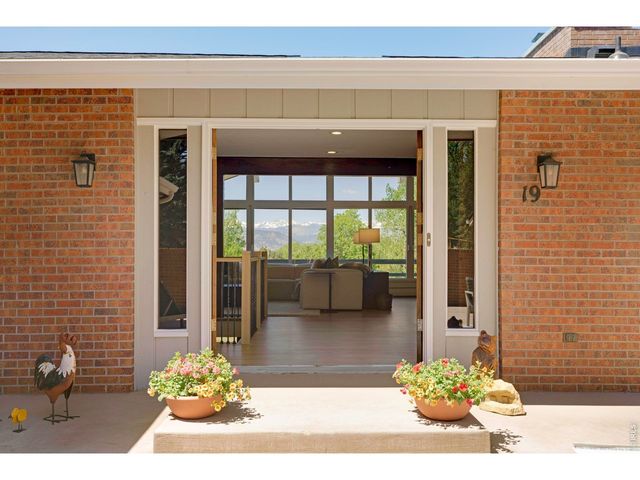 19 Ridge Rd, Boulder, CO 80303