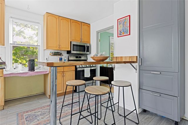 30 Sherwood Street, Providence, RI 02908