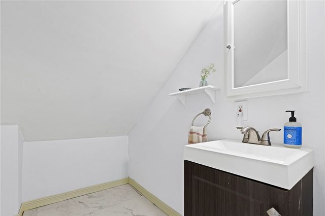 30 Sherwood Street, Providence, RI 02908