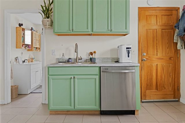 30 Sherwood Street, Providence, RI 02908