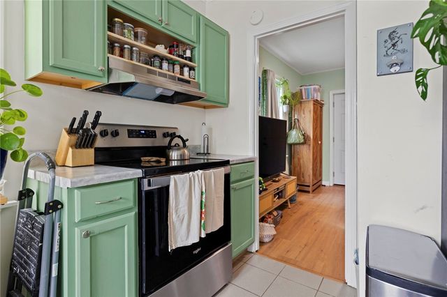30 Sherwood Street, Providence, RI 02908