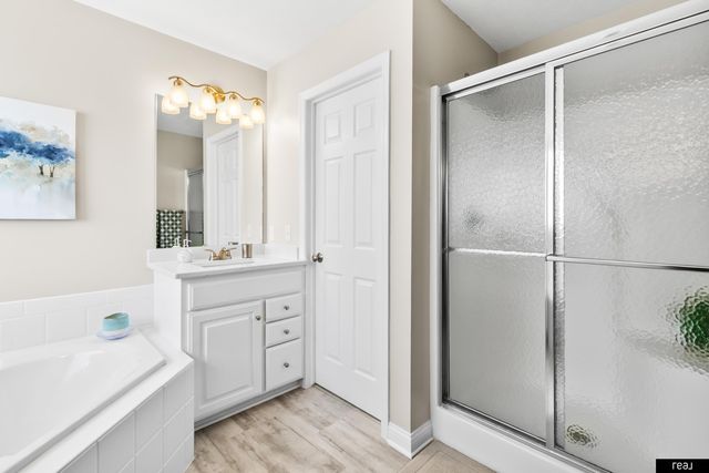 1906 S 194th Street, Omaha, NE 68130
