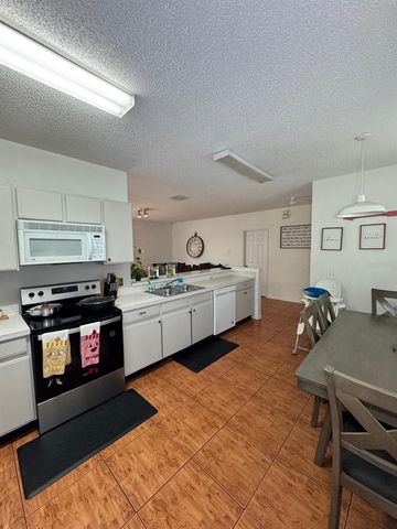 607 MARICOPA DRIVE, Kissimmee, FL 34758