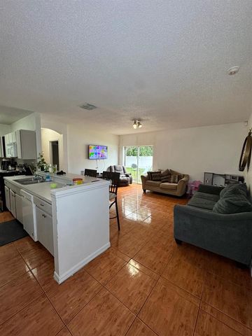 607 MARICOPA DRIVE, Kissimmee, FL 34758