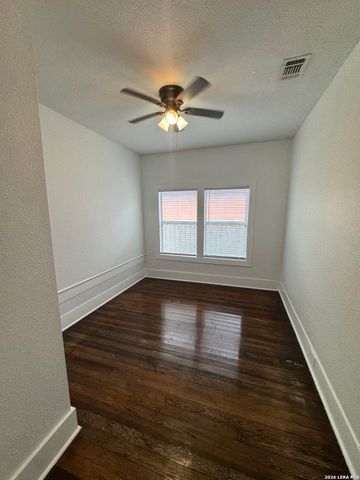 1323 BURNET ST, San Antonio, TX 78202