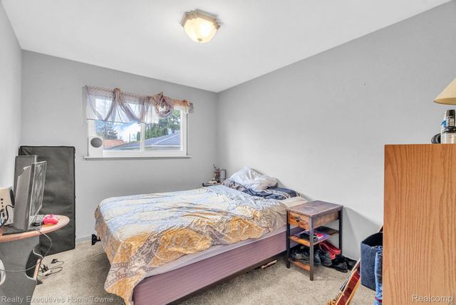 3126 Elk Street, Port Huron, MI 48060