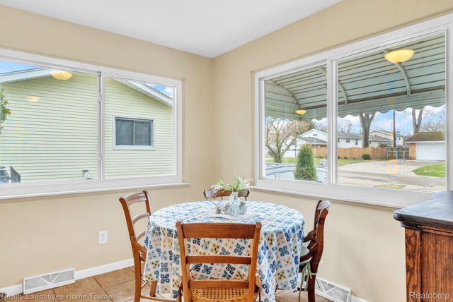 3126 Elk Street, Port Huron, MI 48060