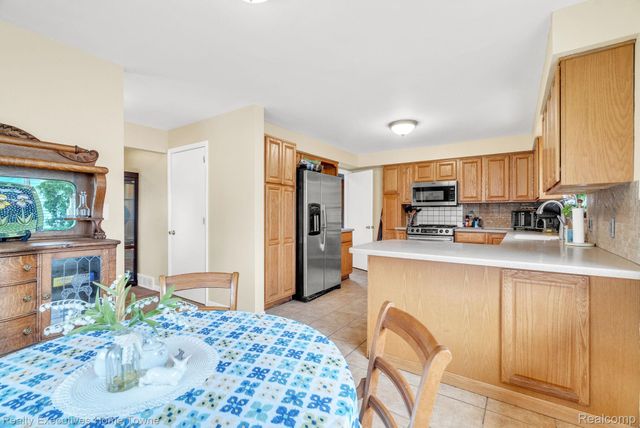 3126 Elk Street, Port Huron, MI 48060