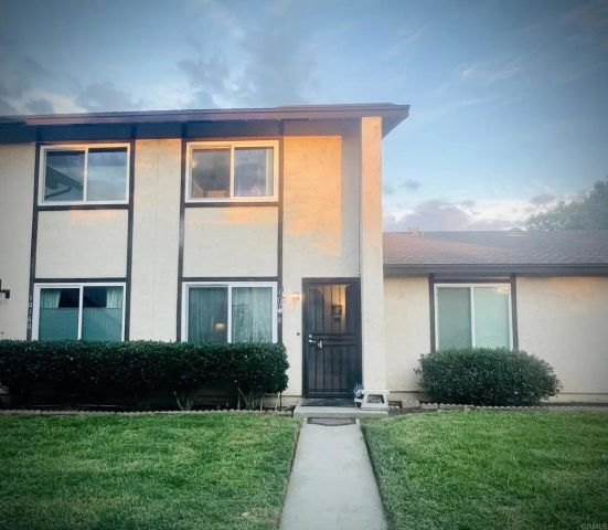 10158 Carefree Drive, Santee, CA 92071