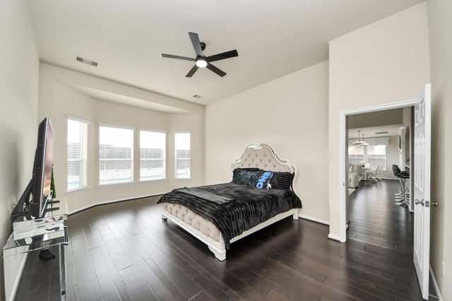 8518 River Cliff Lane, Houston, TX 77095