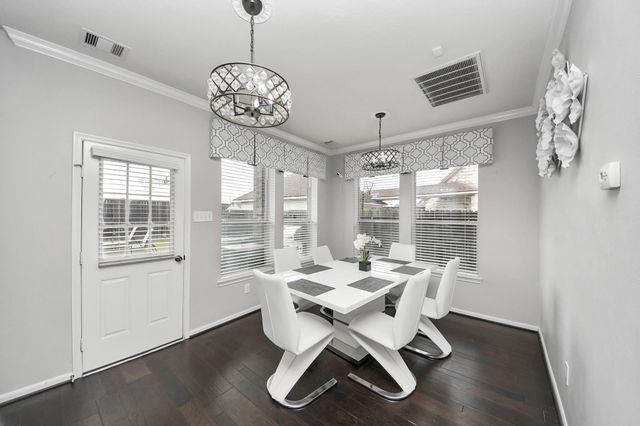 8518 River Cliff Lane, Houston, TX 77095