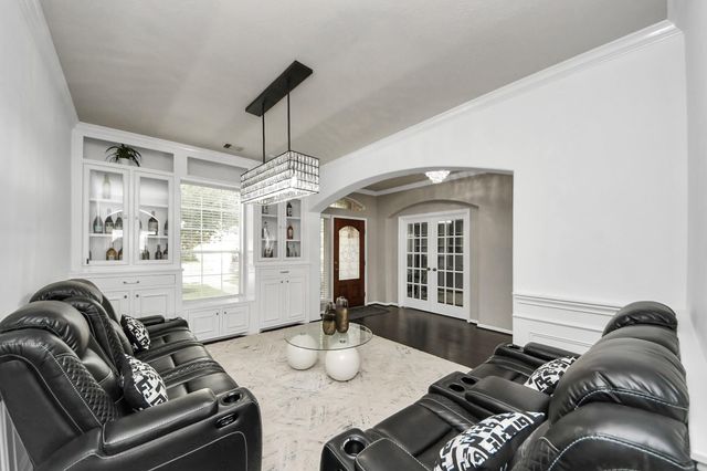 8518 River Cliff Lane, Houston, TX 77095