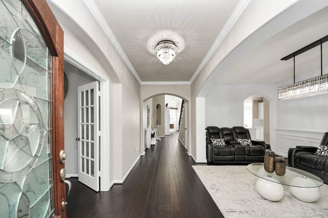 8518 River Cliff Lane, Houston, TX 77095
