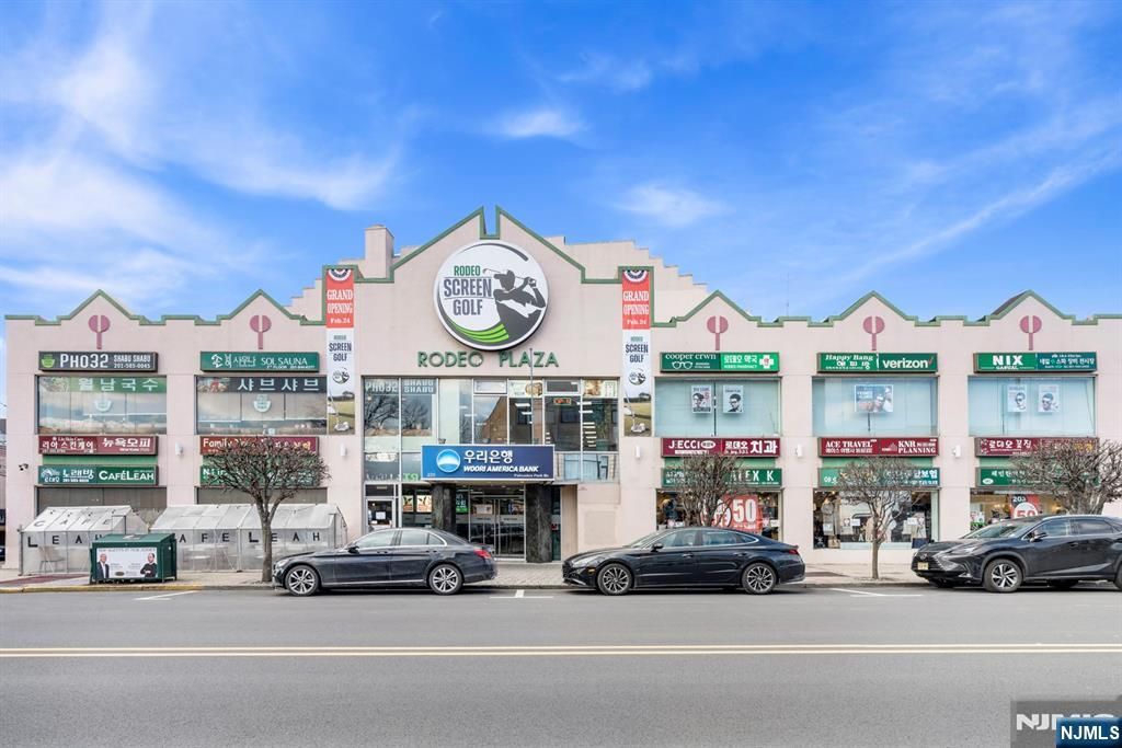 225 Broad Avenue, Palisades Park, NJ 07650