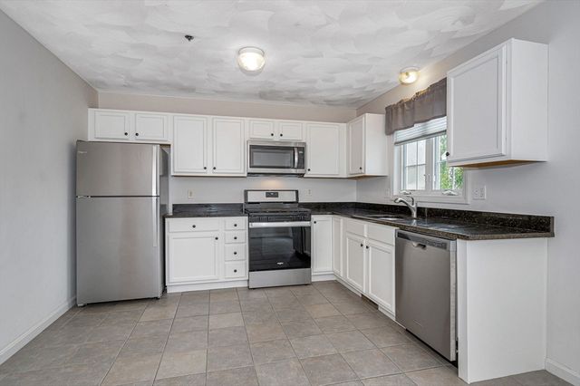 42 Rogers St 42, Tewksbury, MA 01876