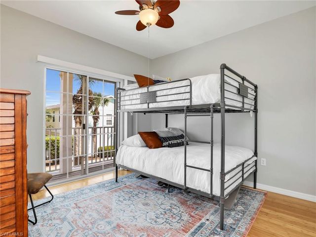 3289 Lindsey LN 2, Naples, FL 34109