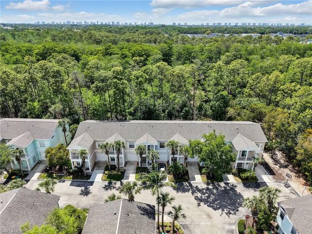 3289 Lindsey LN 2, Naples, FL 34109