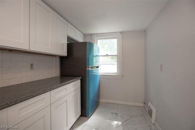848 Beverly Road, Cleveland Heights, OH 44121