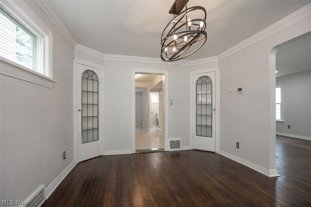 848 Beverly Road, Cleveland Heights, OH 44121