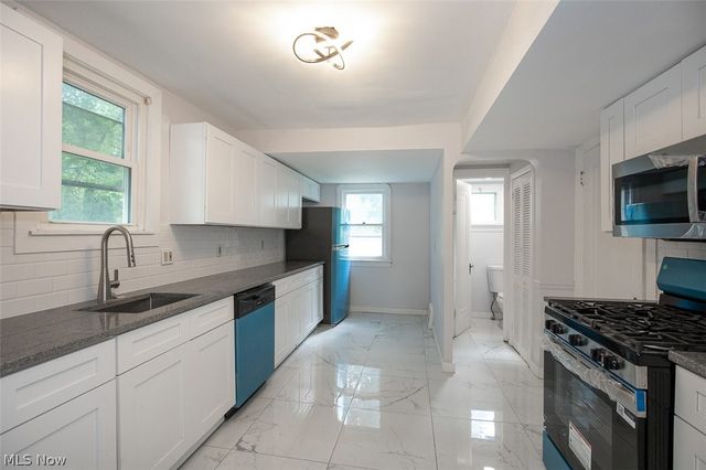 848 Beverly Road, Cleveland Heights, OH 44121
