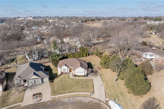4109 Hidden Valley Drive, St Joseph, MO 64506