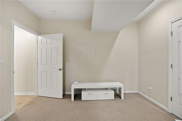 4109 Hidden Valley Drive, St Joseph, MO 64506