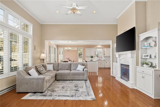 4109 Hidden Valley Drive, St Joseph, MO 64506