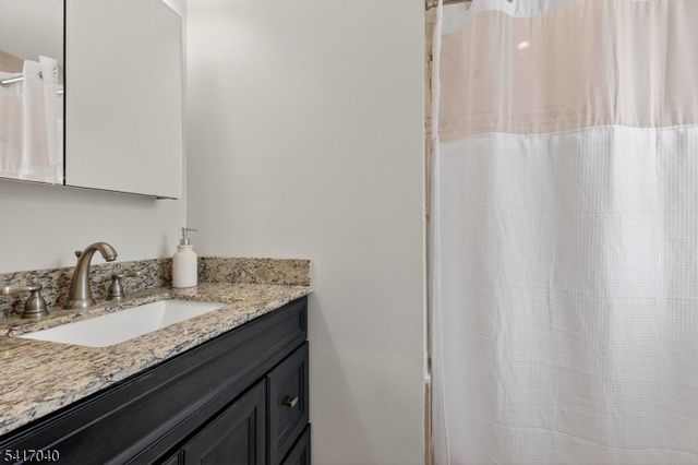 100 Knickerbocker Dr, Montgomery Twp., NJ 08502