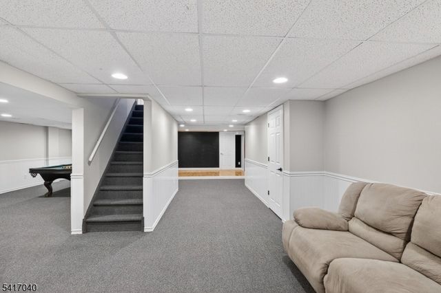 100 Knickerbocker Dr, Montgomery Twp., NJ 08502