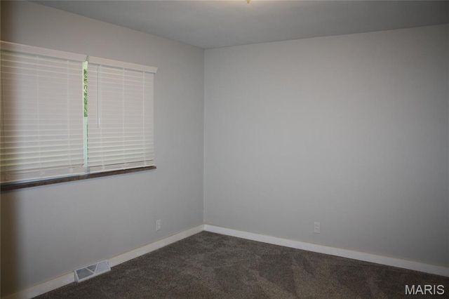 22 Newman Drive, Belleville, IL 62223