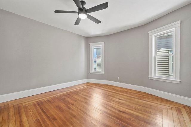 18 Lyon St 3, Boston, MA 02122