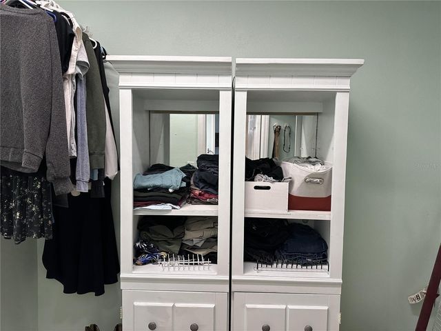 2287 CAROLYN DRIVE, Dunedin, FL 34698