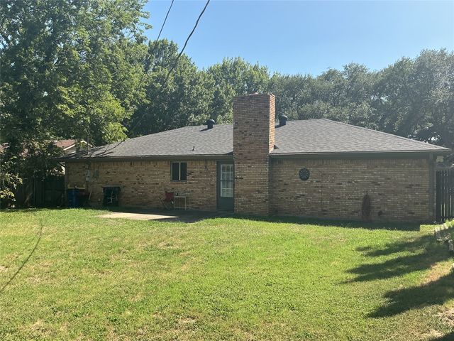 724 Barbara Lane, Burleson, TX 76028