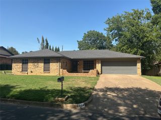 724 Barbara Lane, Burleson, TX 76028
