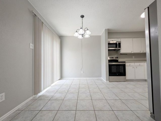 12027 Greenwood Forest Drive B, Houston, TX 77066