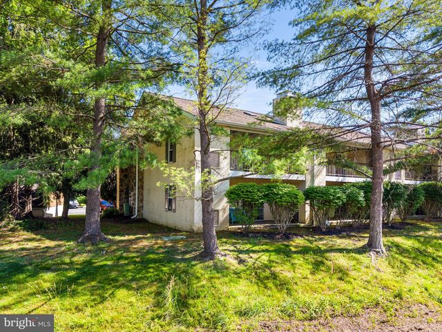 242 VALLEY STREAM LN, Chesterbrook, PA 19087