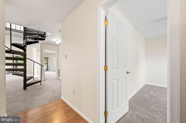 242 VALLEY STREAM LN, Chesterbrook, PA 19087