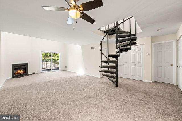 242 VALLEY STREAM LN, Chesterbrook, PA 19087