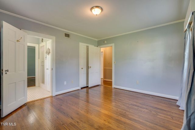 421 High Ridge Rd Road, Kingsport, TN 37660