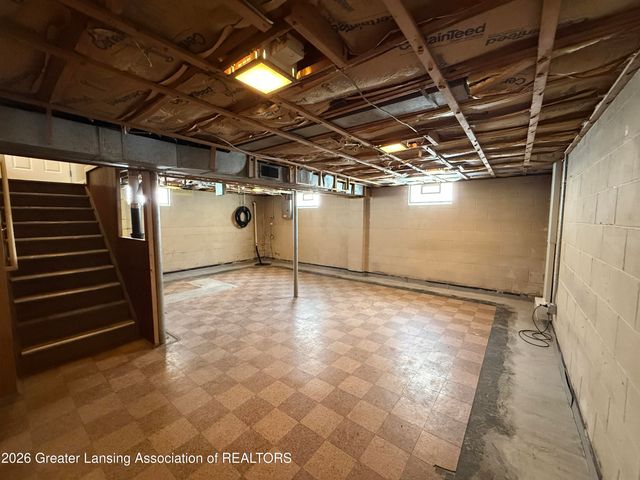 3533 Glenwood Avenue, Lansing, MI 48910